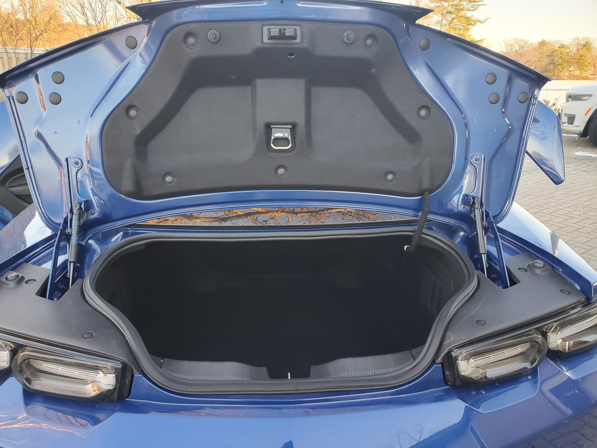2019 Chevrolet Camaro photo 9