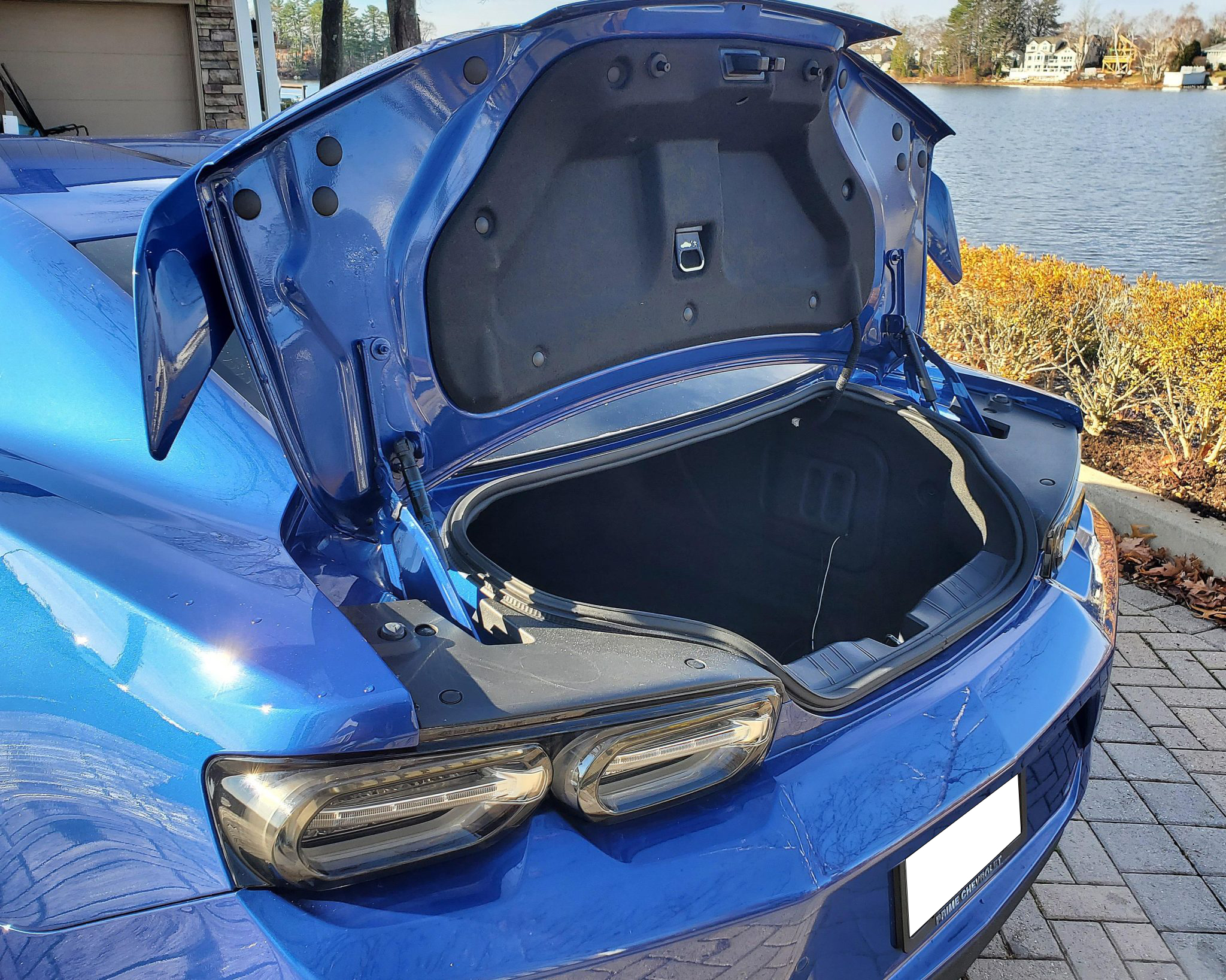 2019 Chevrolet Camaro photo 14