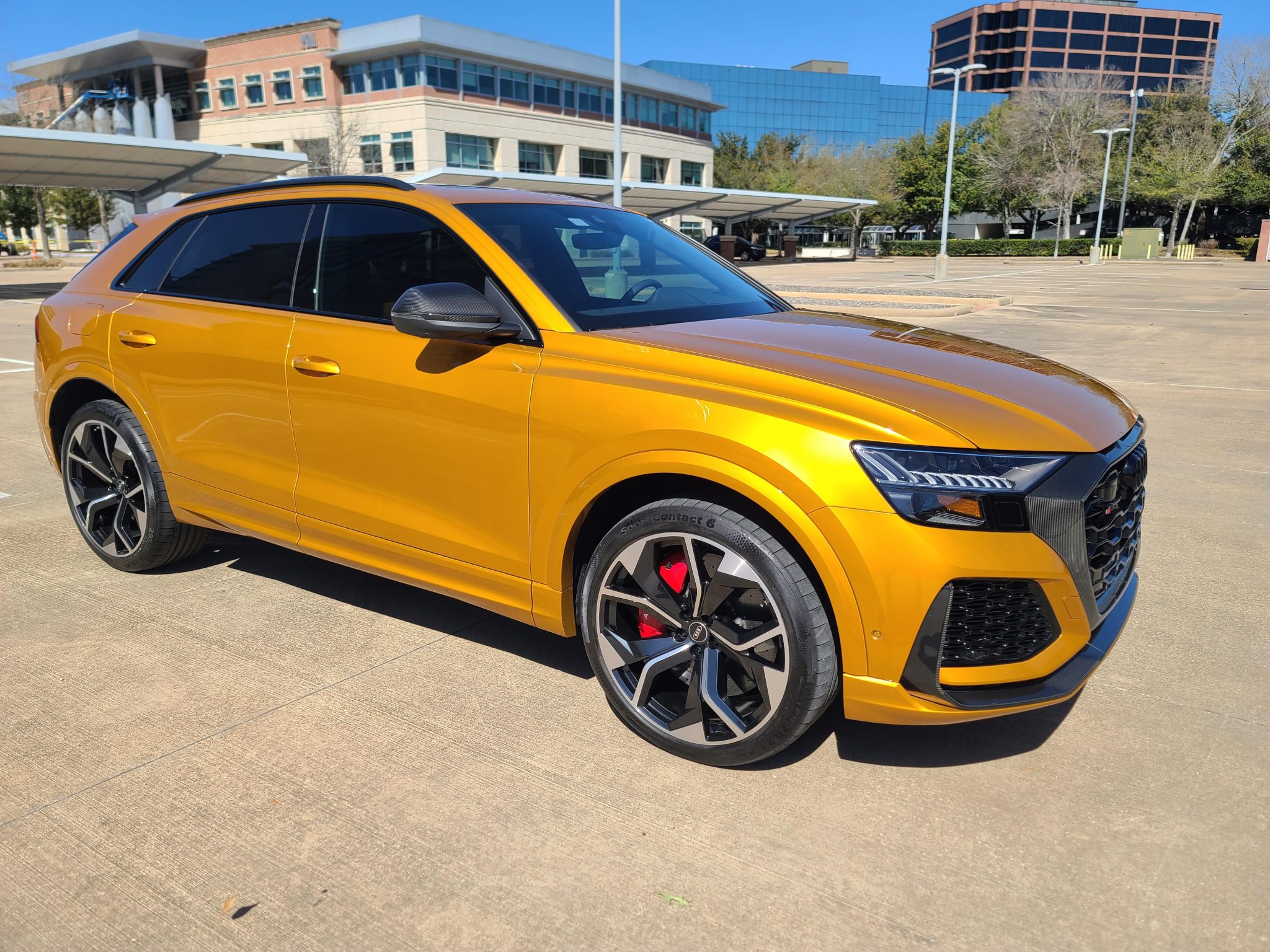 2023 Audi RS Q8 photo 12