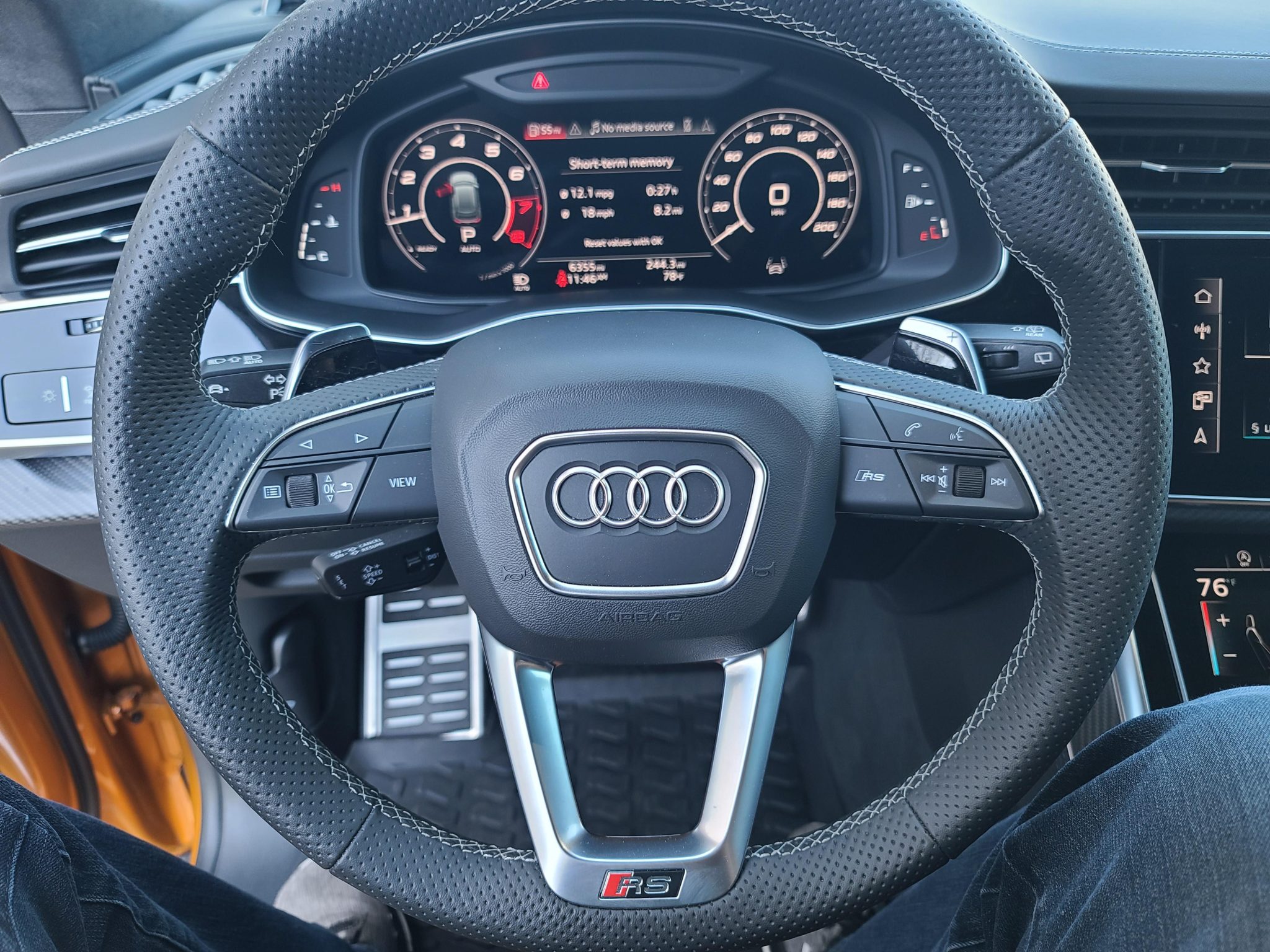 2023 Audi RS Q8 photo 29