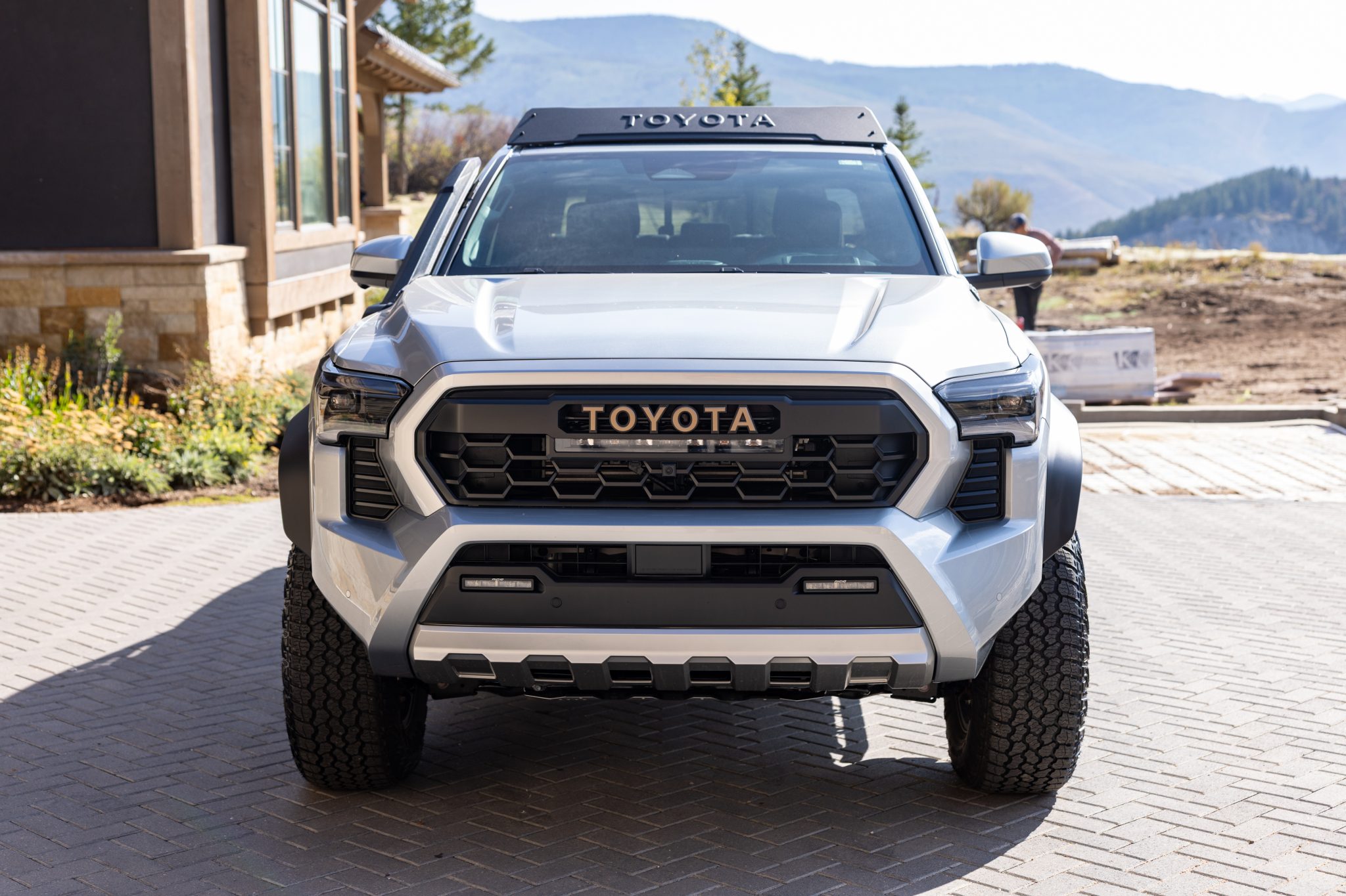 2024 Toyota Tacoma Trailhunter photo 1